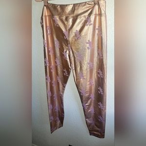 Disney World 50th Anniversary EARidescent Leggings Rose Gold Size Medium NEW